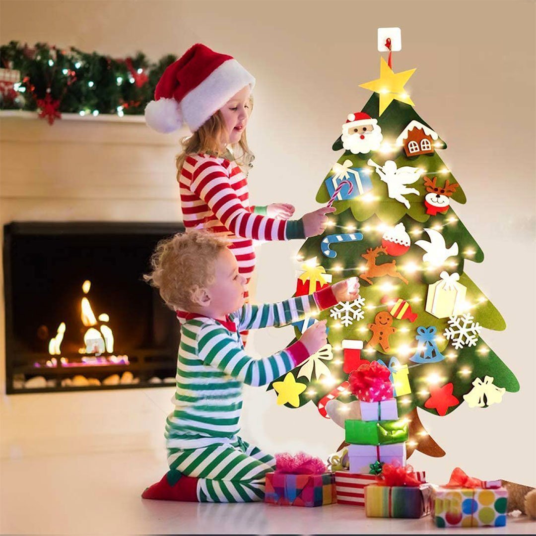 🧒🎄Felt Christmas Tree Set With 32PCS Ornaments Wall Hanging Tree & 50LED String Lights(Buy 2 Free Shipping)